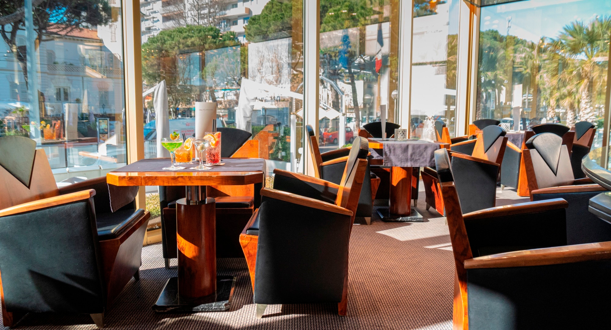 media.hotel_ambasciatori_rimini_aperitivo_2000x1080