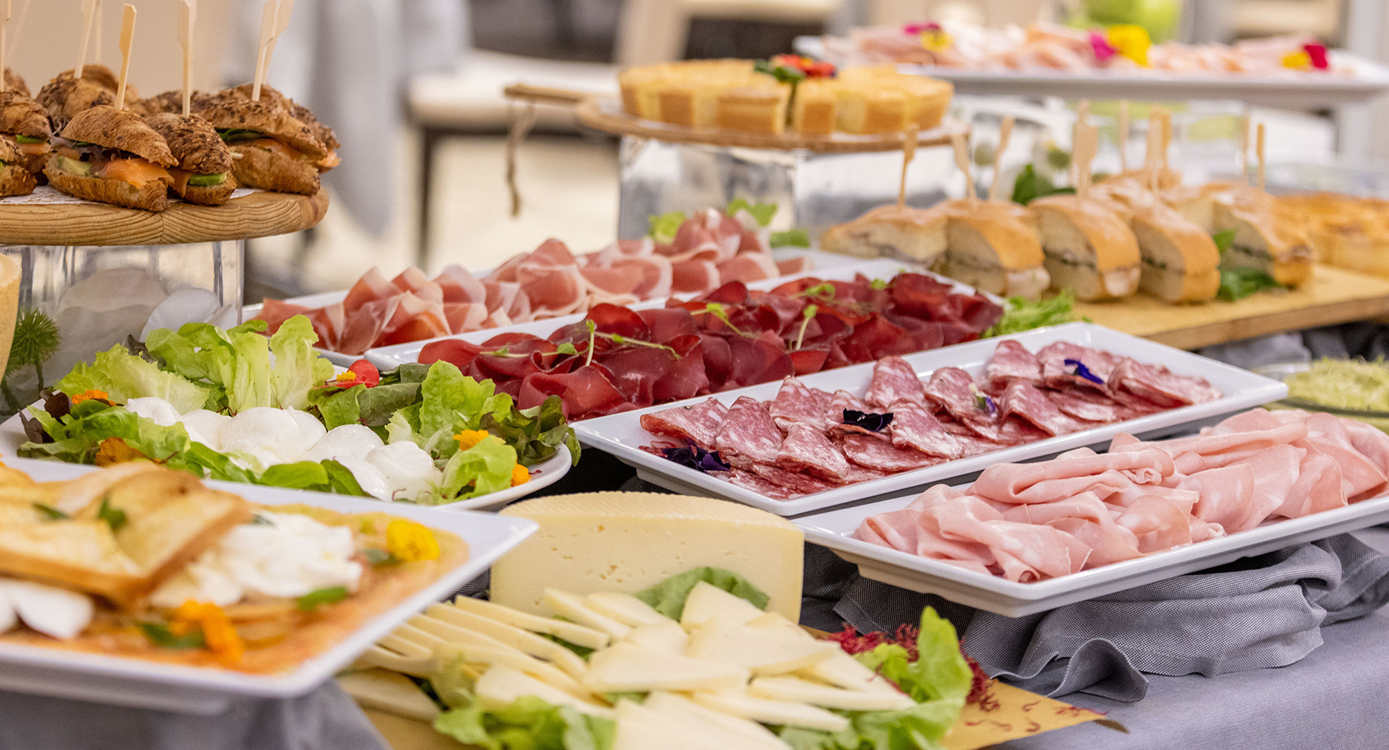 media.hotel_rimini_cena_aziendale_buffet-2000x1080