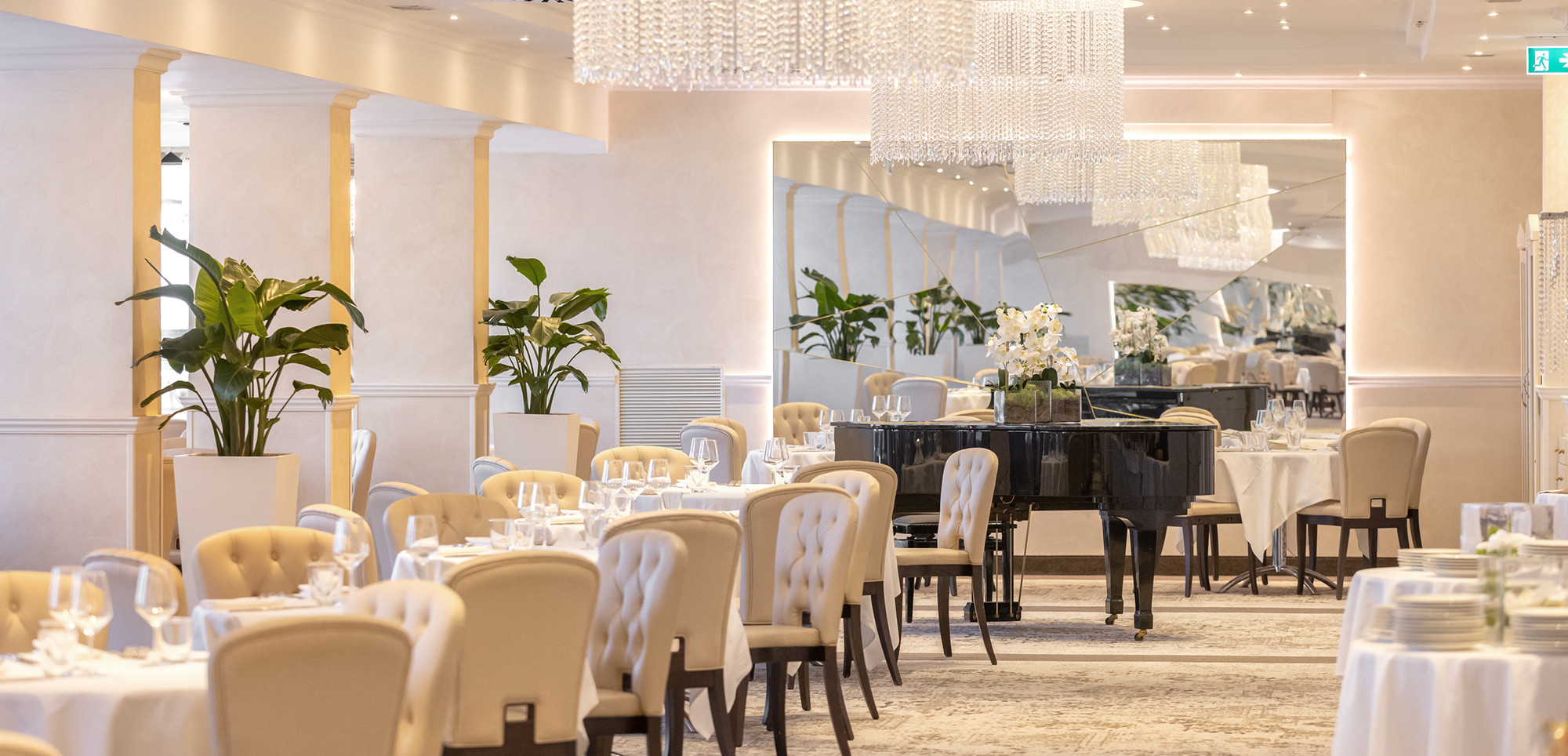 media.hotel_sporting_rimini_sala_ristorante_2000x964